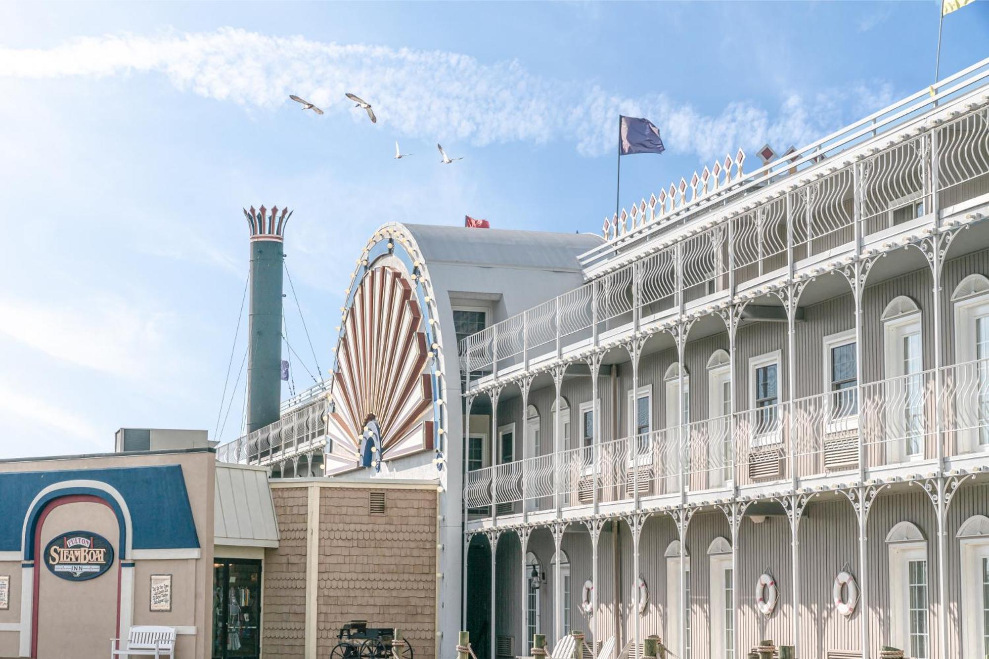 Fulton Steamboat Inn Ronks Kültér fotó