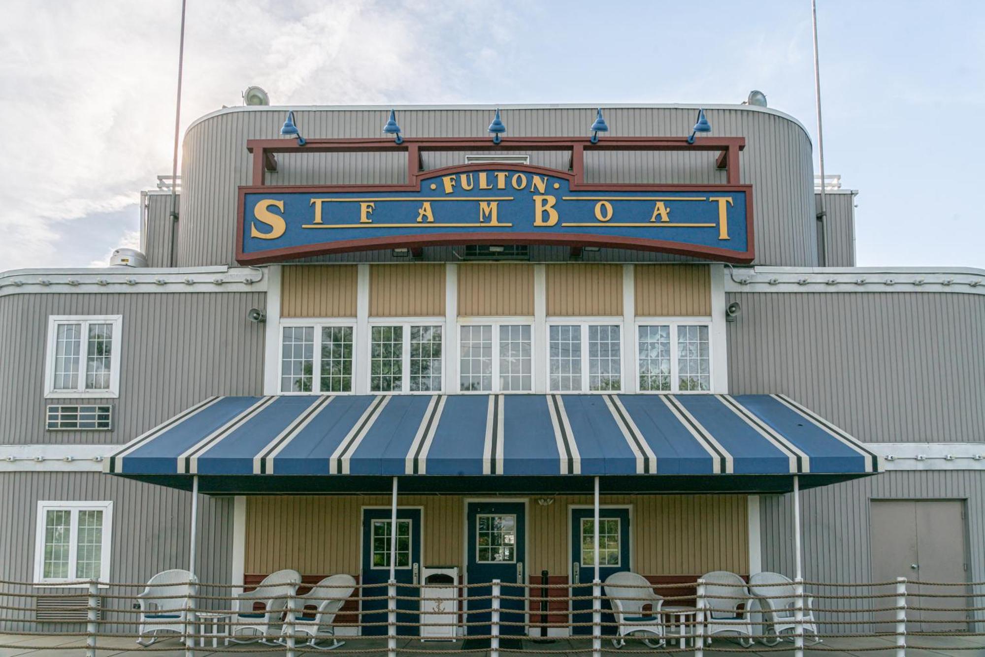 Fulton Steamboat Inn Ronks Kültér fotó